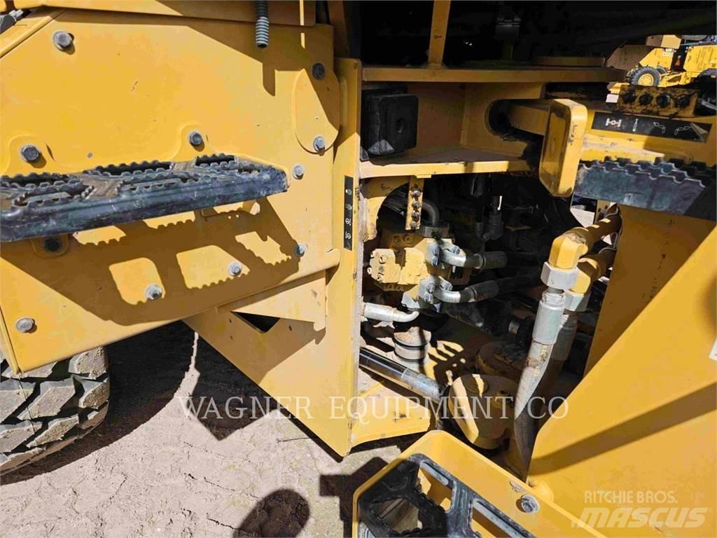 CAT 938M Naudoti ratiniai krautuvai