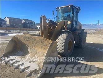 CAT 938M Naudoti ratiniai krautuvai
