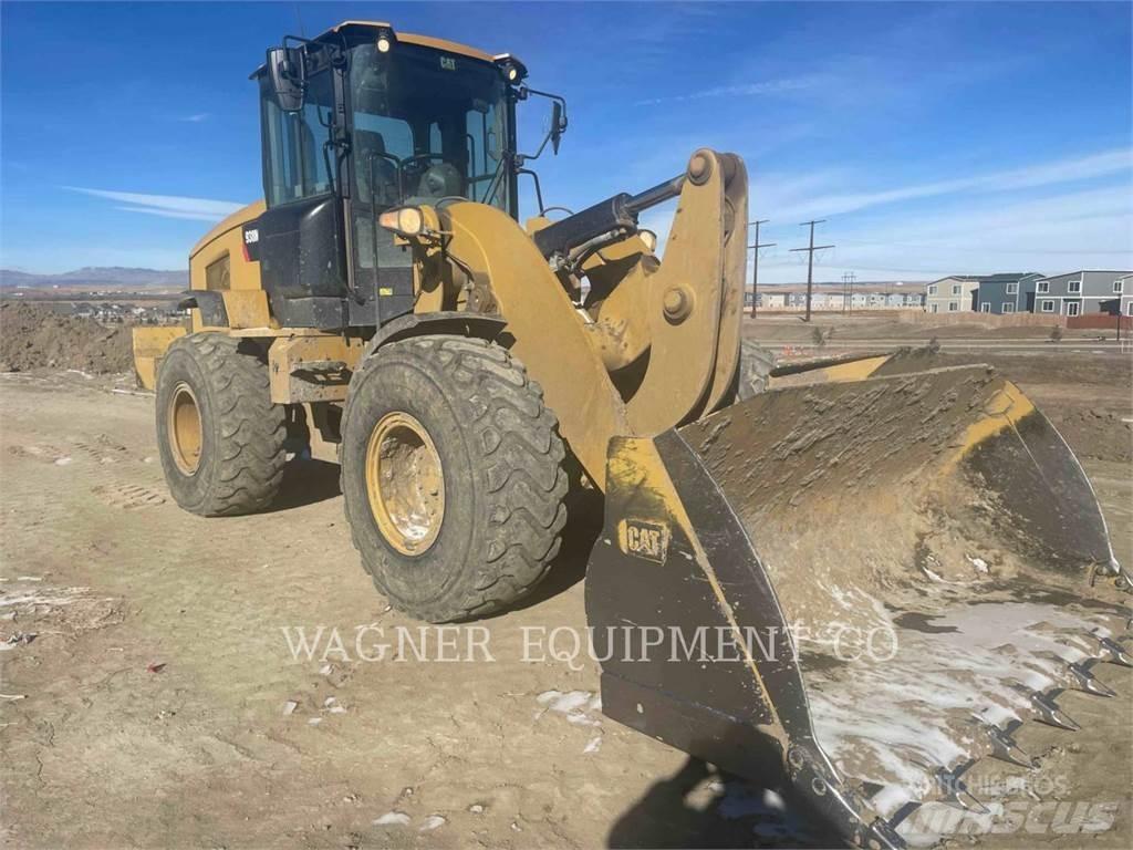 CAT 938M Naudoti ratiniai krautuvai