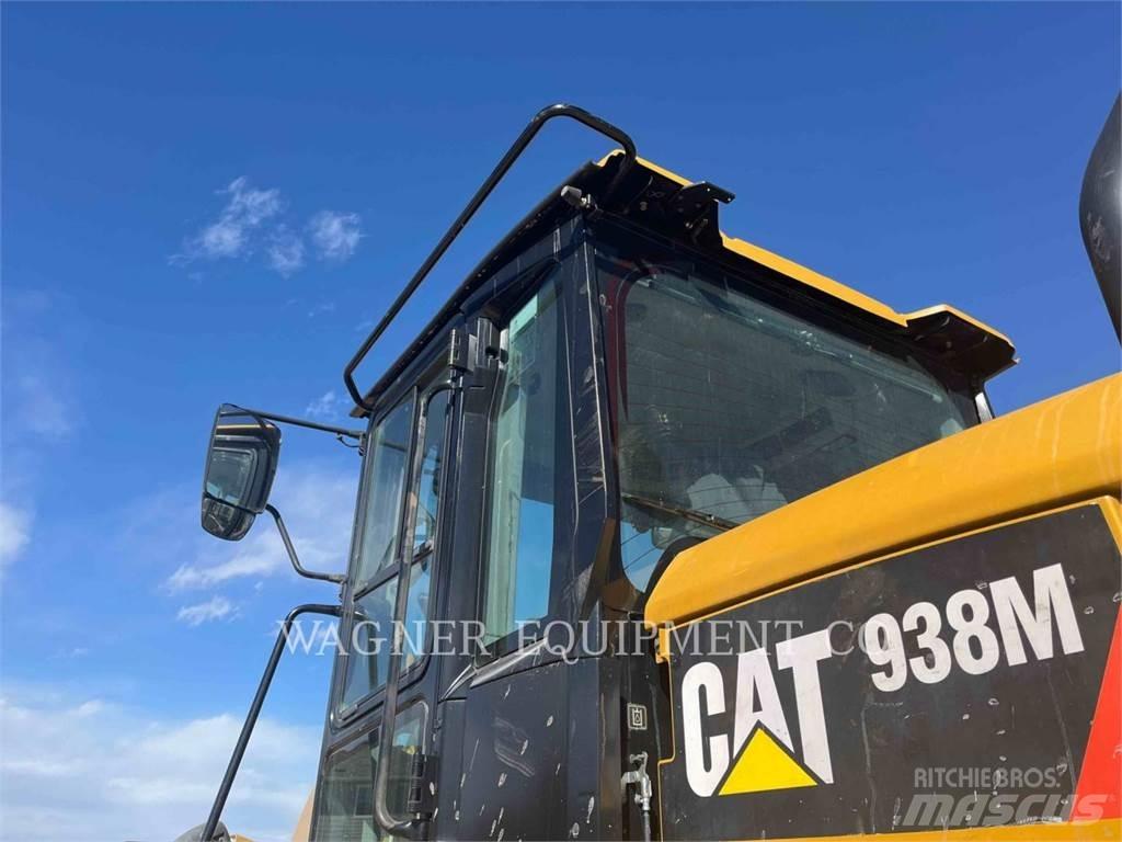 CAT 938M Naudoti ratiniai krautuvai