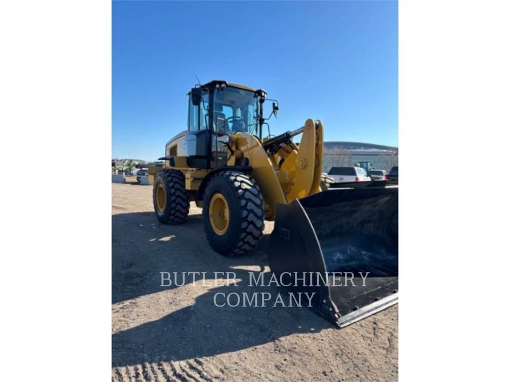 CAT 938M Naudoti ratiniai krautuvai