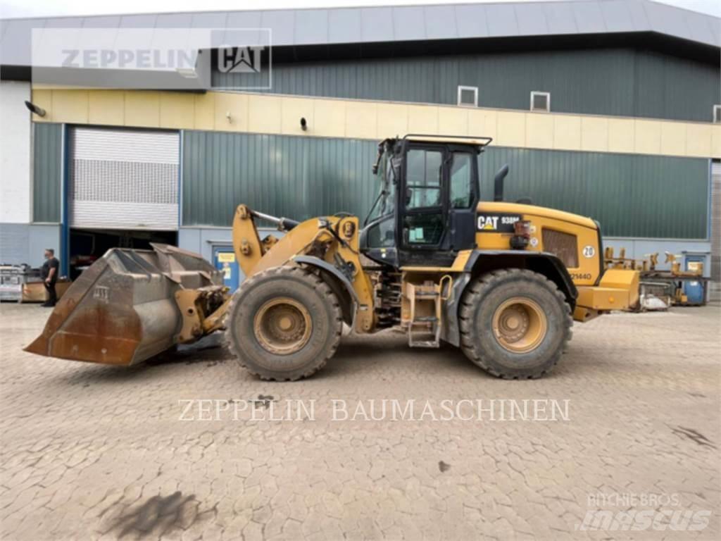 CAT 938M Naudoti ratiniai krautuvai