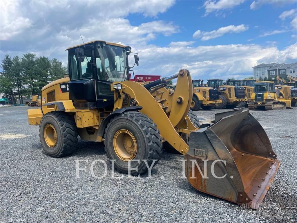 CAT 938M Naudoti ratiniai krautuvai