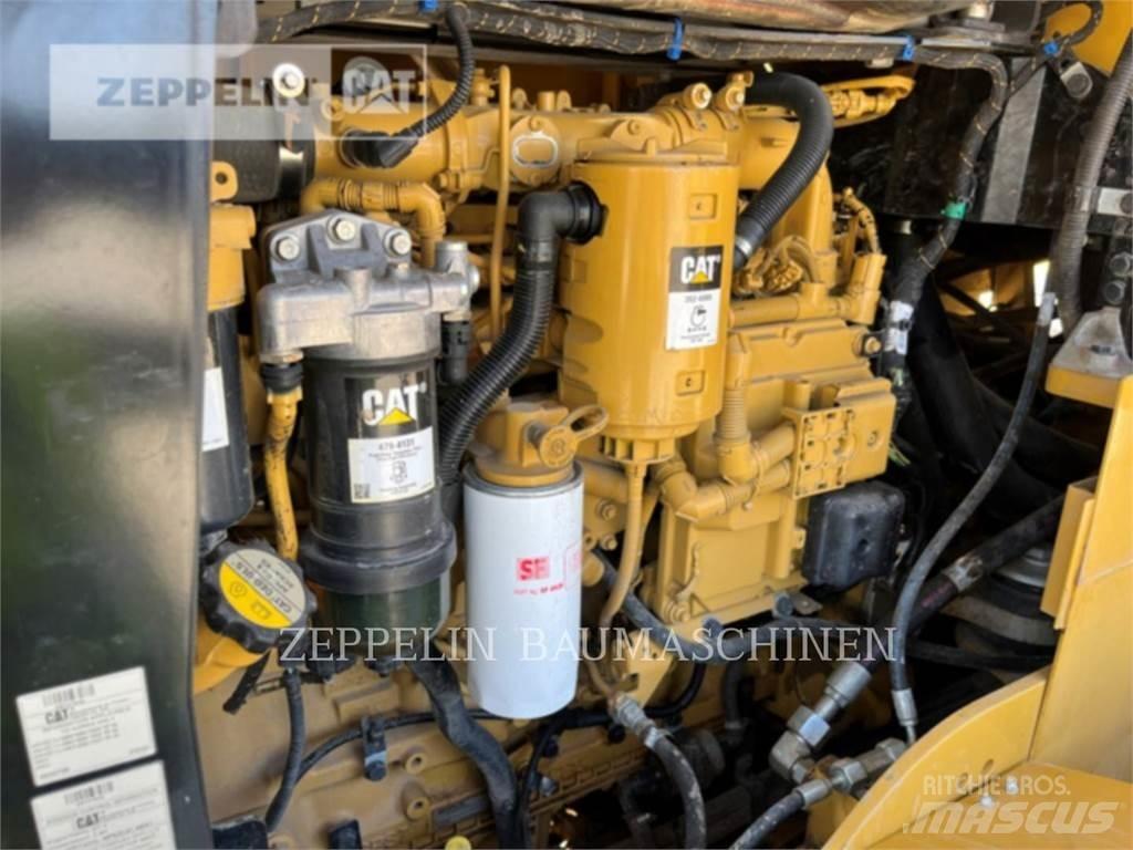 CAT 938M Naudoti ratiniai krautuvai