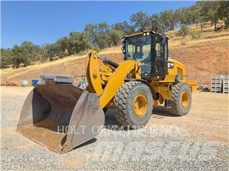 CAT 938M Naudoti ratiniai krautuvai