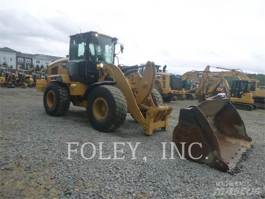 CAT 938M Naudoti ratiniai krautuvai