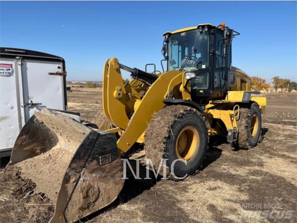CAT 938M Naudoti ratiniai krautuvai