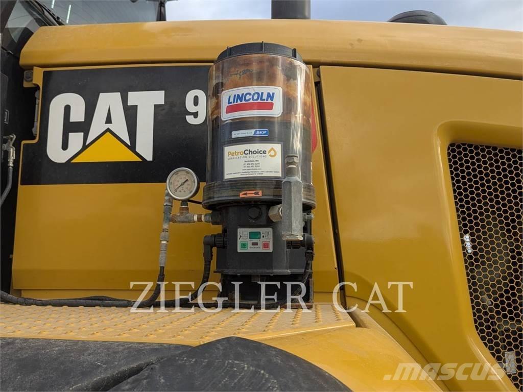 CAT 938M Naudoti ratiniai krautuvai
