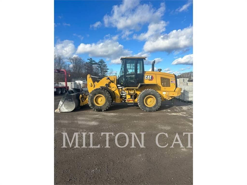 CAT 938M Naudoti ratiniai krautuvai