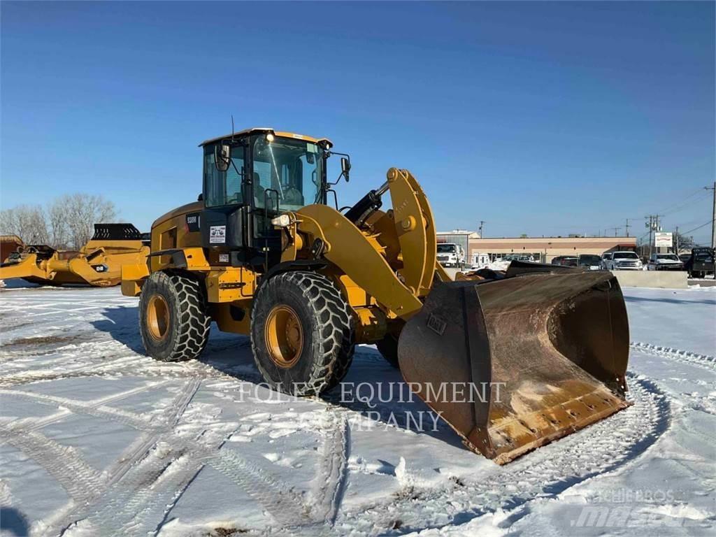 CAT 938M Naudoti ratiniai krautuvai