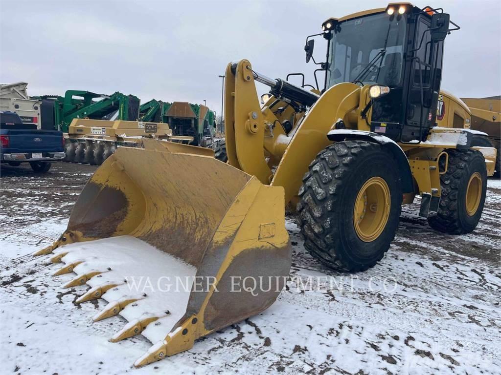 CAT 938M Naudoti ratiniai krautuvai