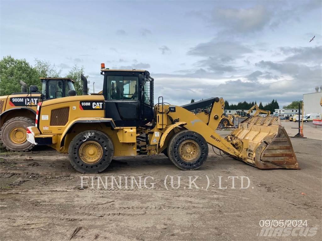 CAT 938M Naudoti ratiniai krautuvai