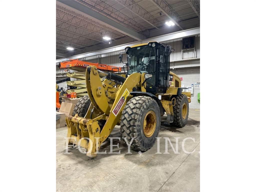 CAT 938M Naudoti ratiniai krautuvai