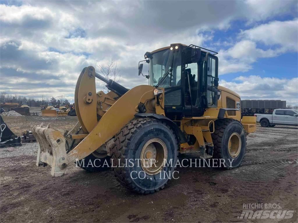 CAT 938M Naudoti ratiniai krautuvai