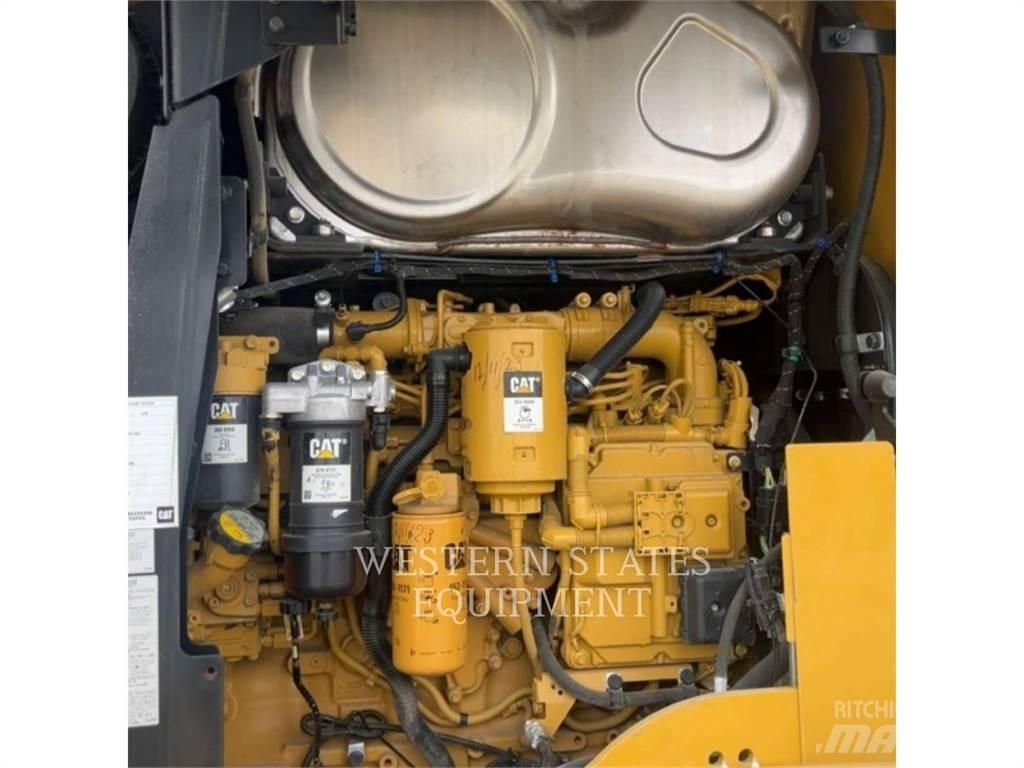 CAT 938M Naudoti ratiniai krautuvai
