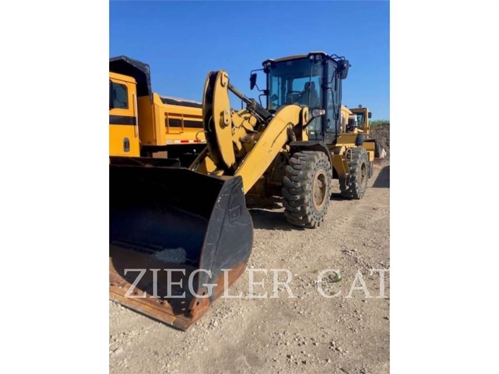 CAT 938M Naudoti ratiniai krautuvai