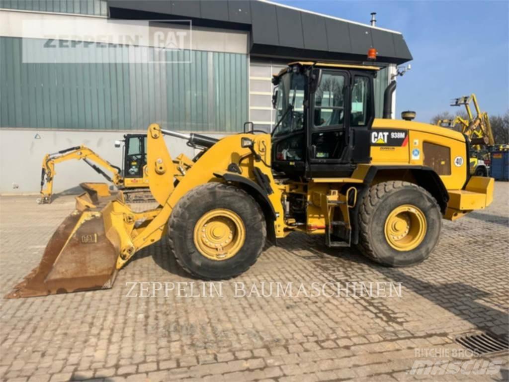 CAT 938M Naudoti ratiniai krautuvai