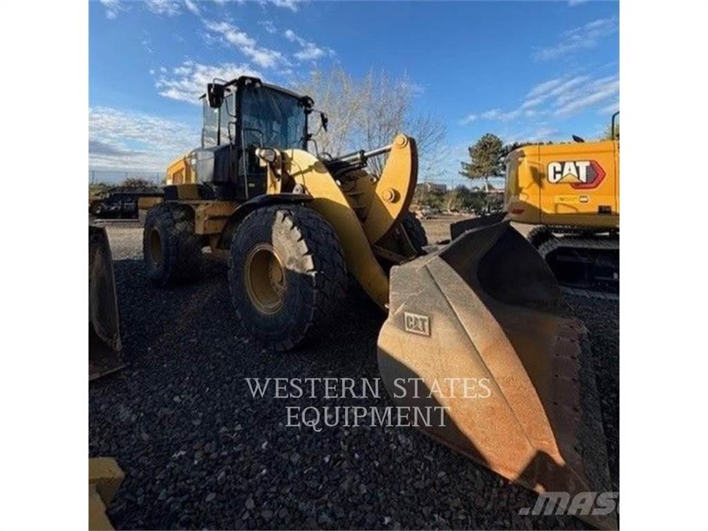 CAT 938M Naudoti ratiniai krautuvai