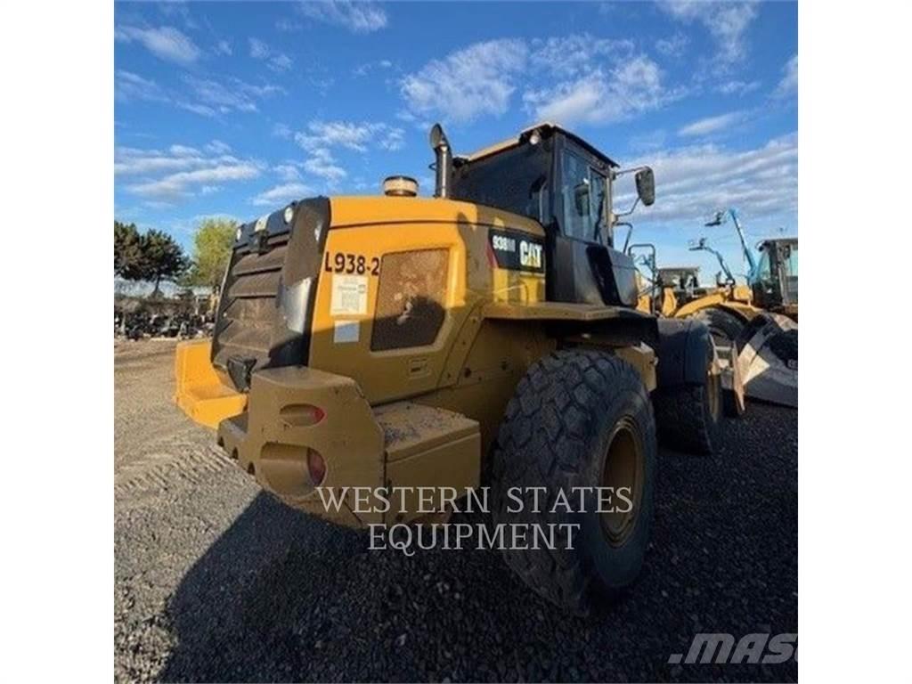 CAT 938M Naudoti ratiniai krautuvai