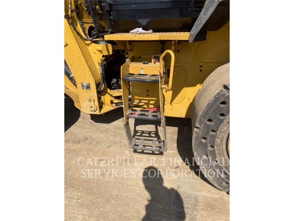 CAT 938M Naudoti ratiniai krautuvai