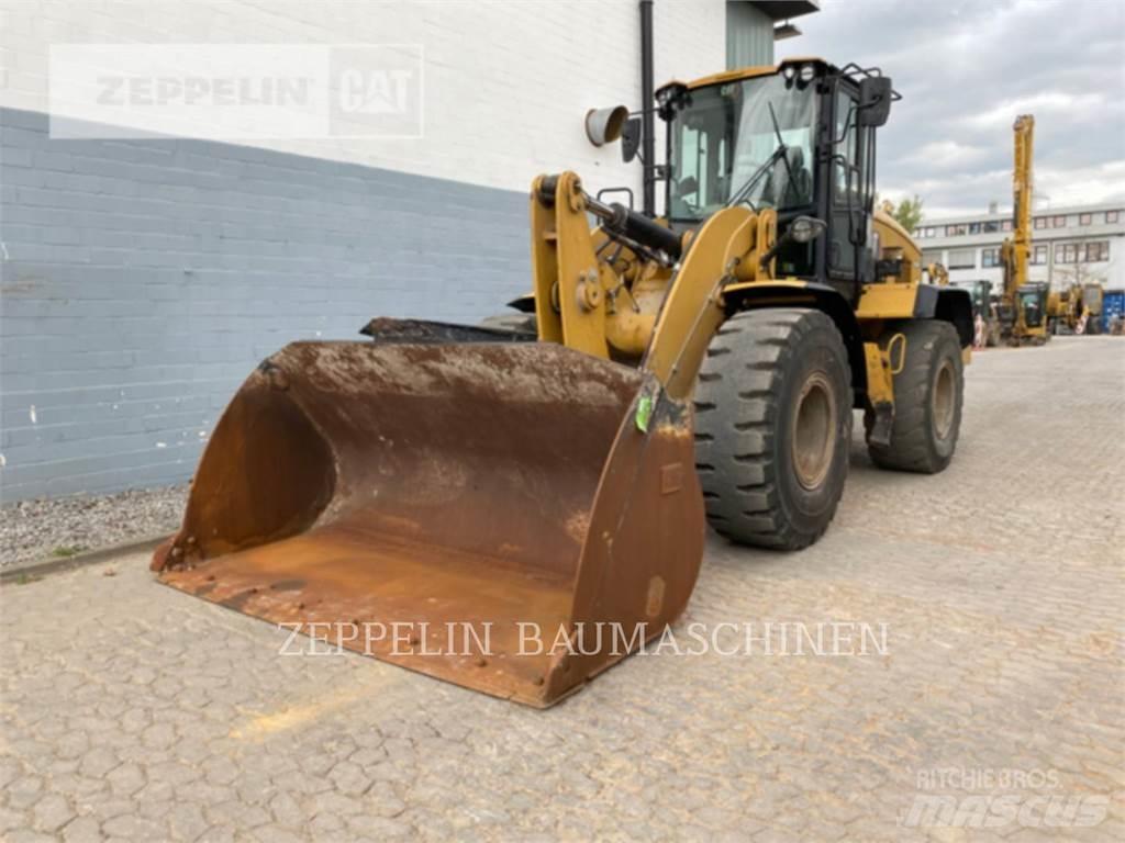 CAT 938M Naudoti ratiniai krautuvai