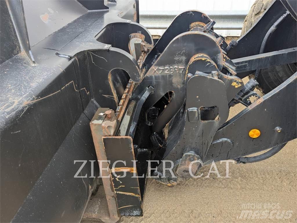 CAT 938M Naudoti ratiniai krautuvai