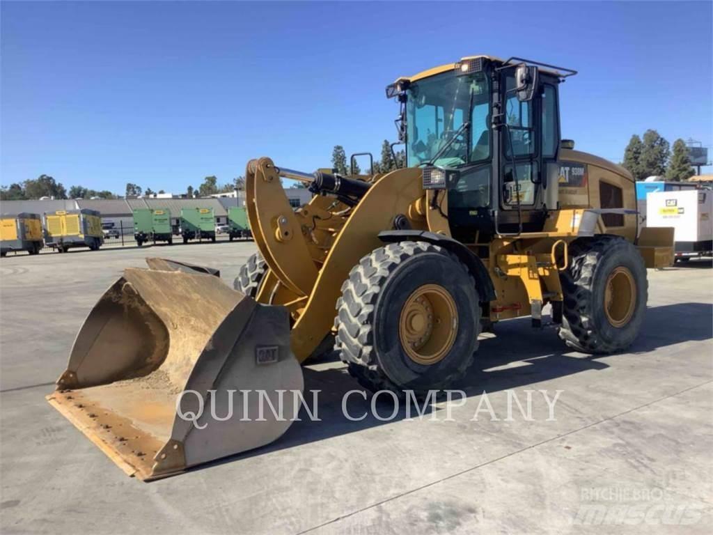 CAT 938M Naudoti ratiniai krautuvai
