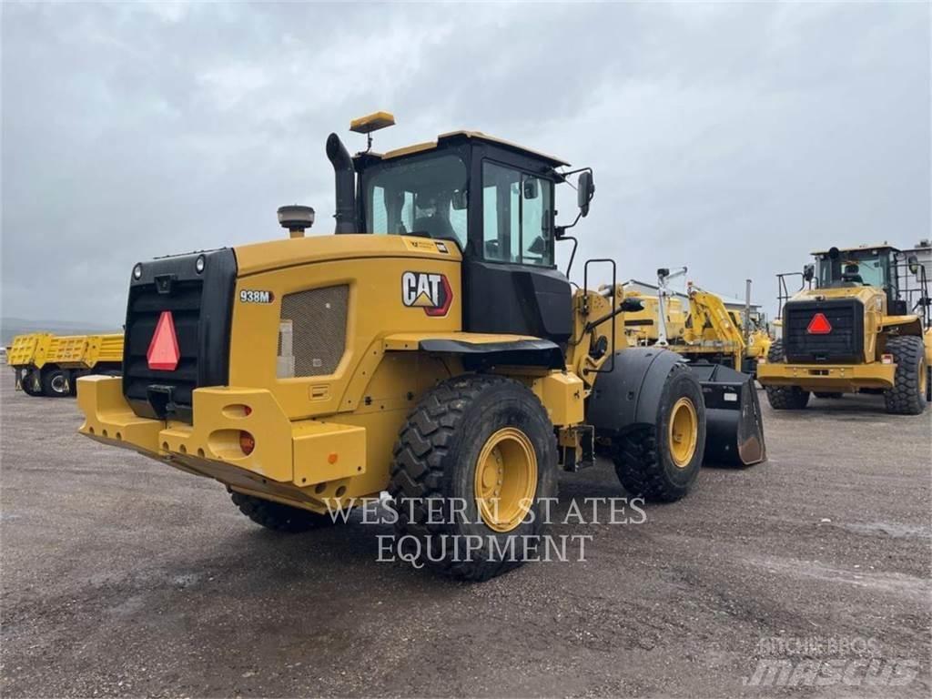 CAT 938M Naudoti ratiniai krautuvai