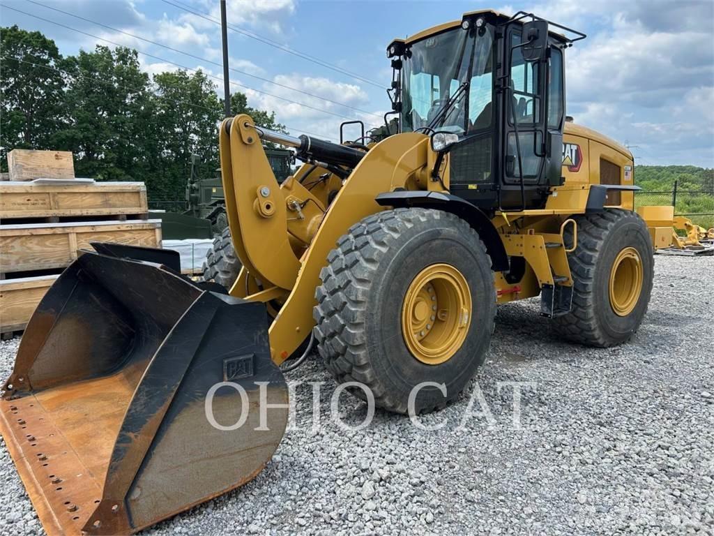 CAT 938M Naudoti ratiniai krautuvai