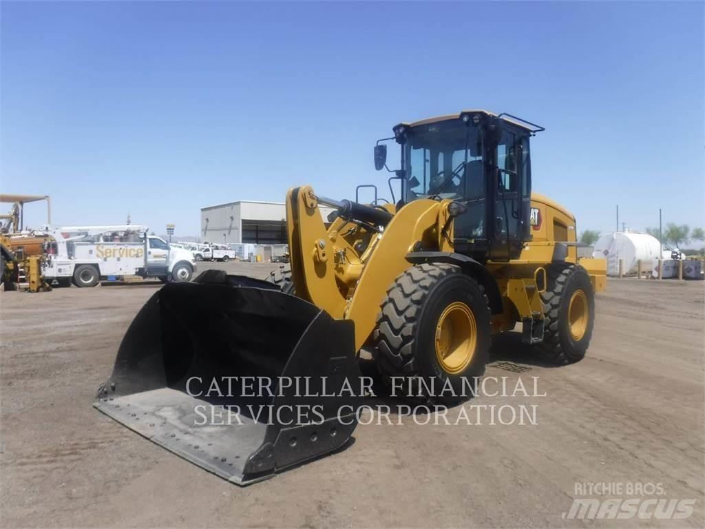 CAT 938M Naudoti ratiniai krautuvai
