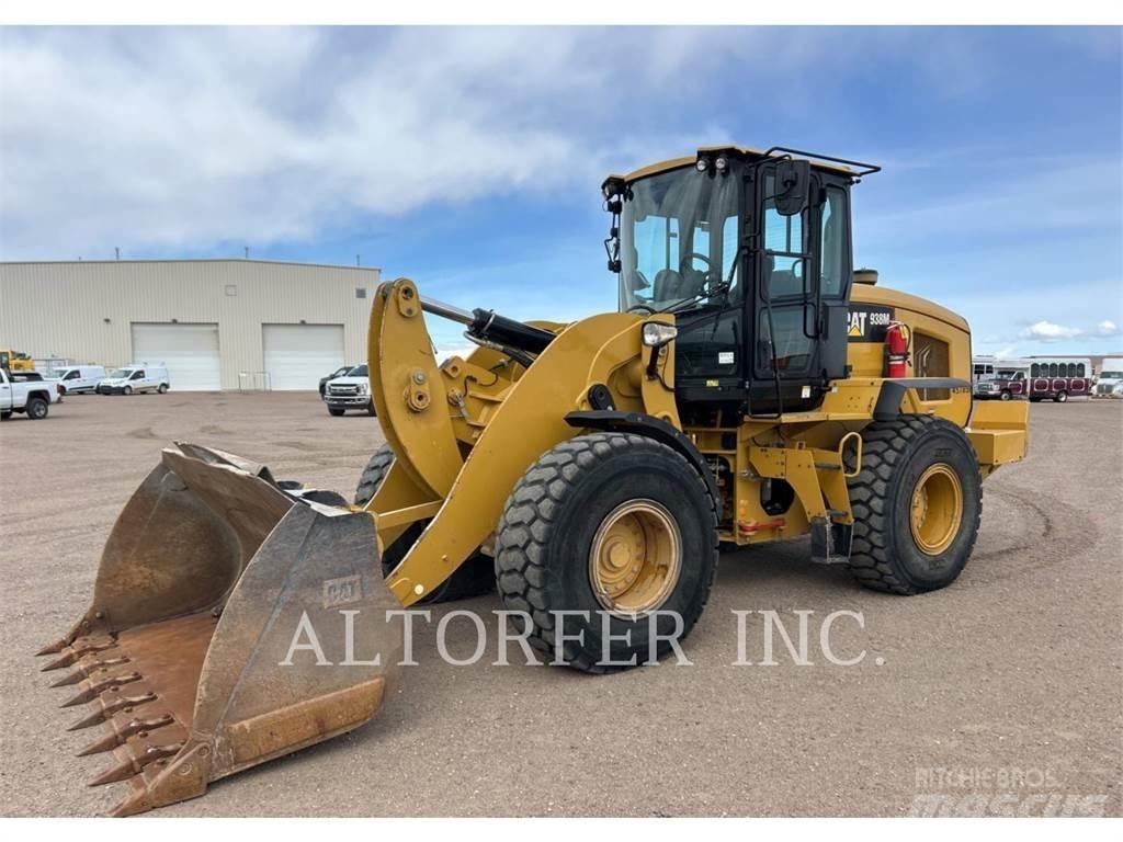 CAT 938M Naudoti ratiniai krautuvai