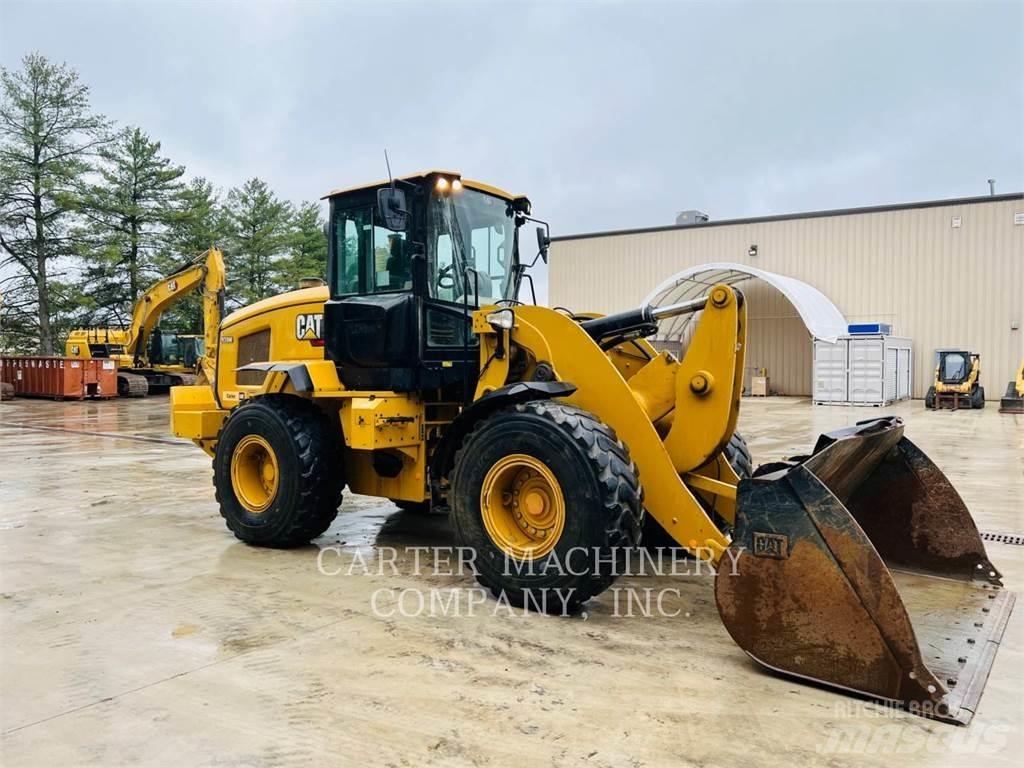 CAT 938M Naudoti ratiniai krautuvai
