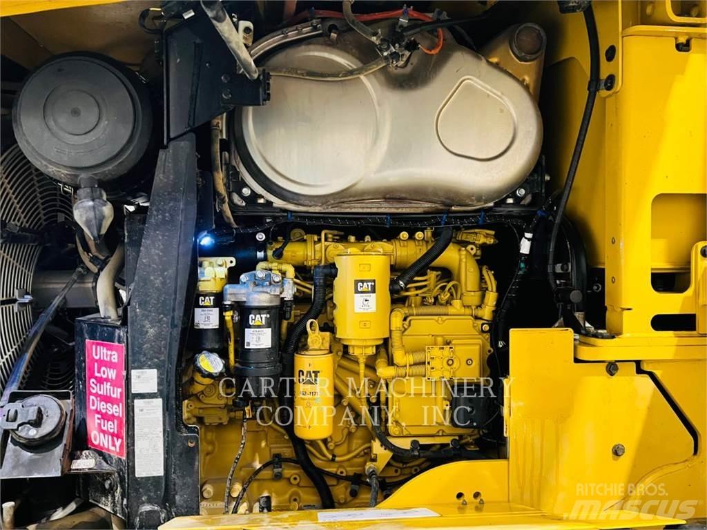CAT 938M Naudoti ratiniai krautuvai