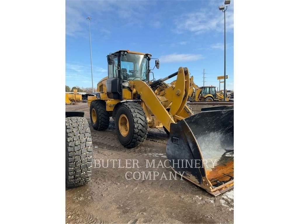 CAT 938M Naudoti ratiniai krautuvai