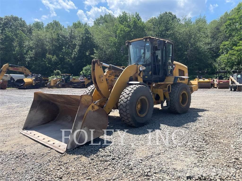 CAT 938M Naudoti ratiniai krautuvai