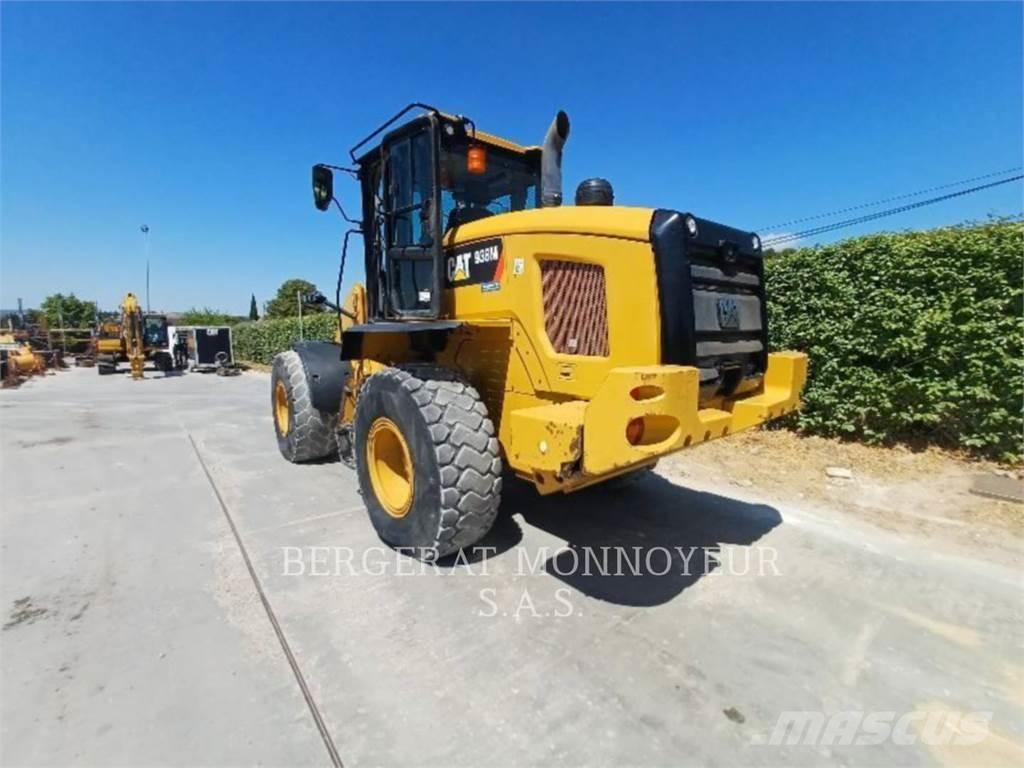 CAT 938M Naudoti ratiniai krautuvai
