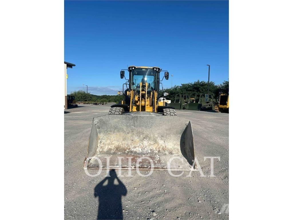 CAT 938M Naudoti ratiniai krautuvai