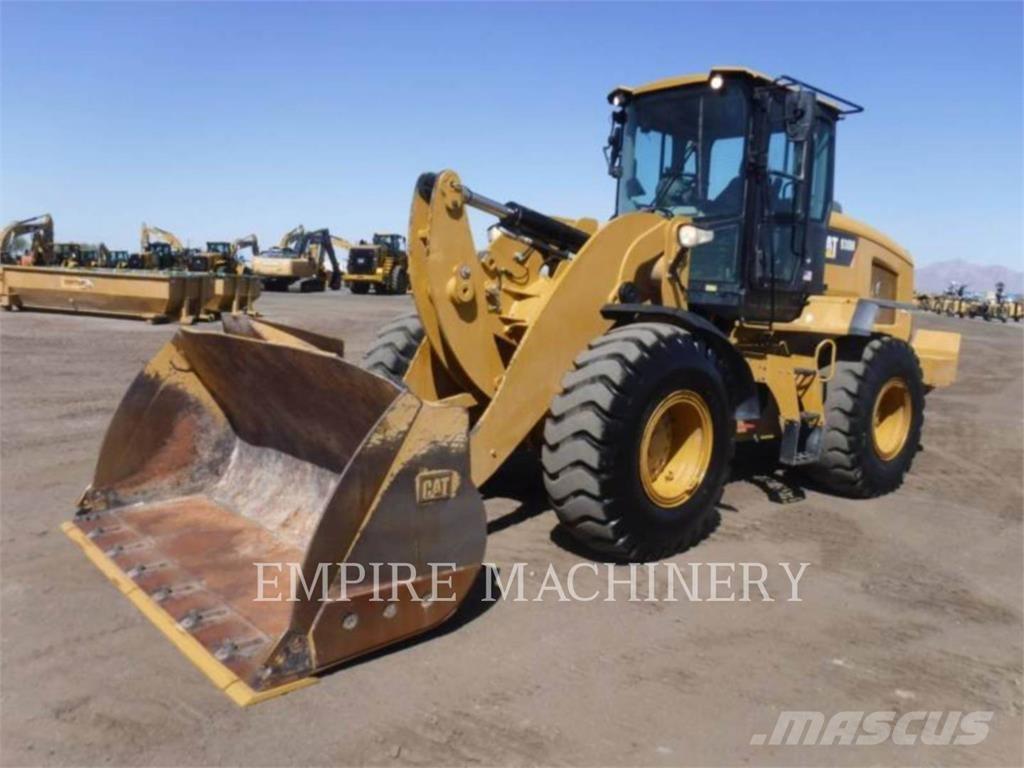 CAT 938M Naudoti ratiniai krautuvai