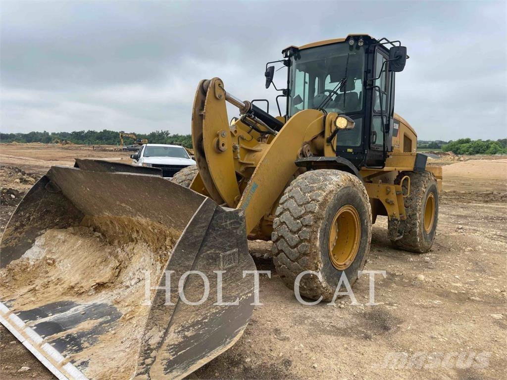 CAT 938M Naudoti ratiniai krautuvai