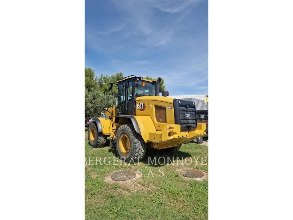 CAT 938M Naudoti ratiniai krautuvai