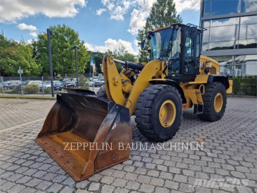 CAT 938M Naudoti ratiniai krautuvai