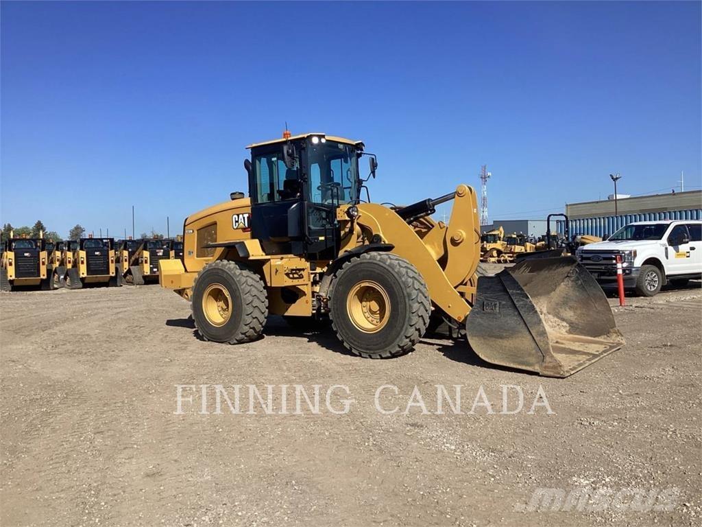 CAT 938M Naudoti ratiniai krautuvai