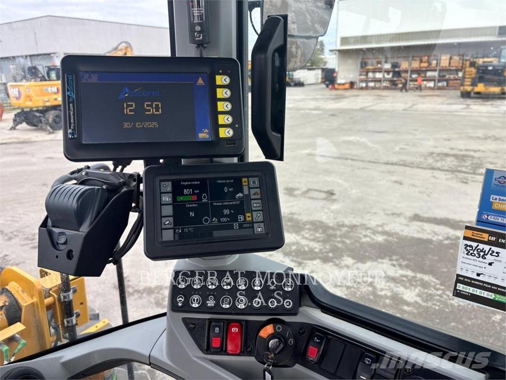 CAT 938M Naudoti ratiniai krautuvai