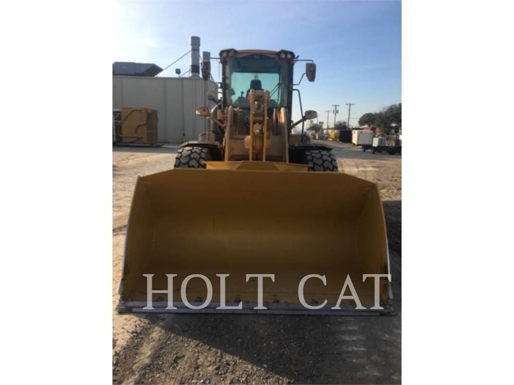 CAT 938M Naudoti ratiniai krautuvai