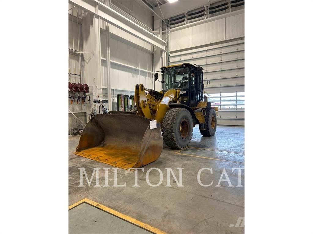 CAT 938M 3V Naudoti ratiniai krautuvai