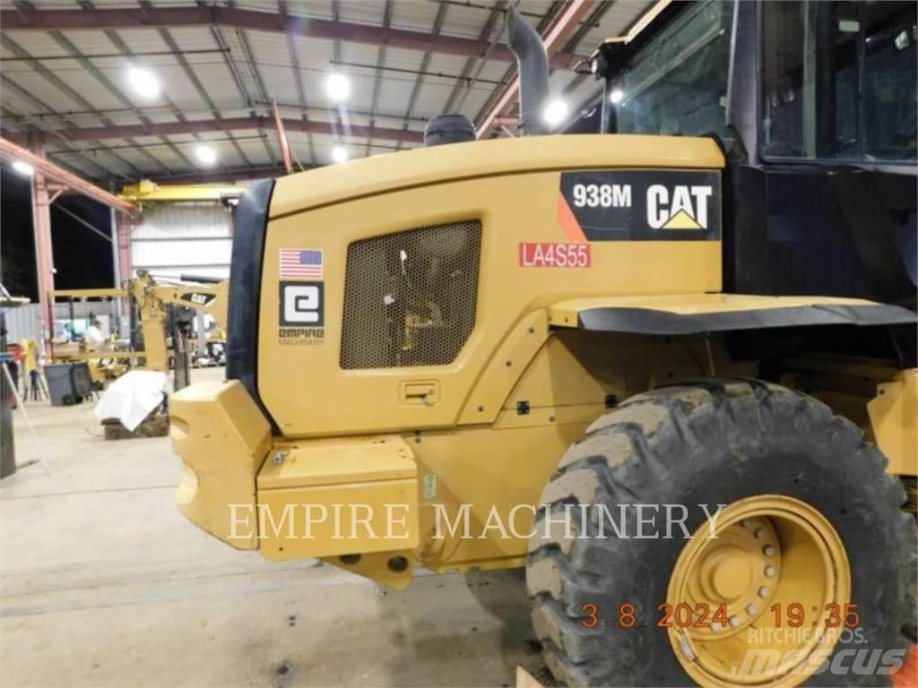 CAT 938M FC Naudoti ratiniai krautuvai