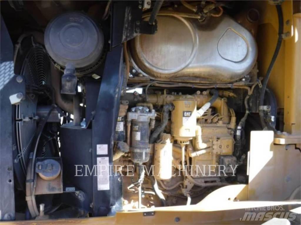 CAT 938M FC Naudoti ratiniai krautuvai