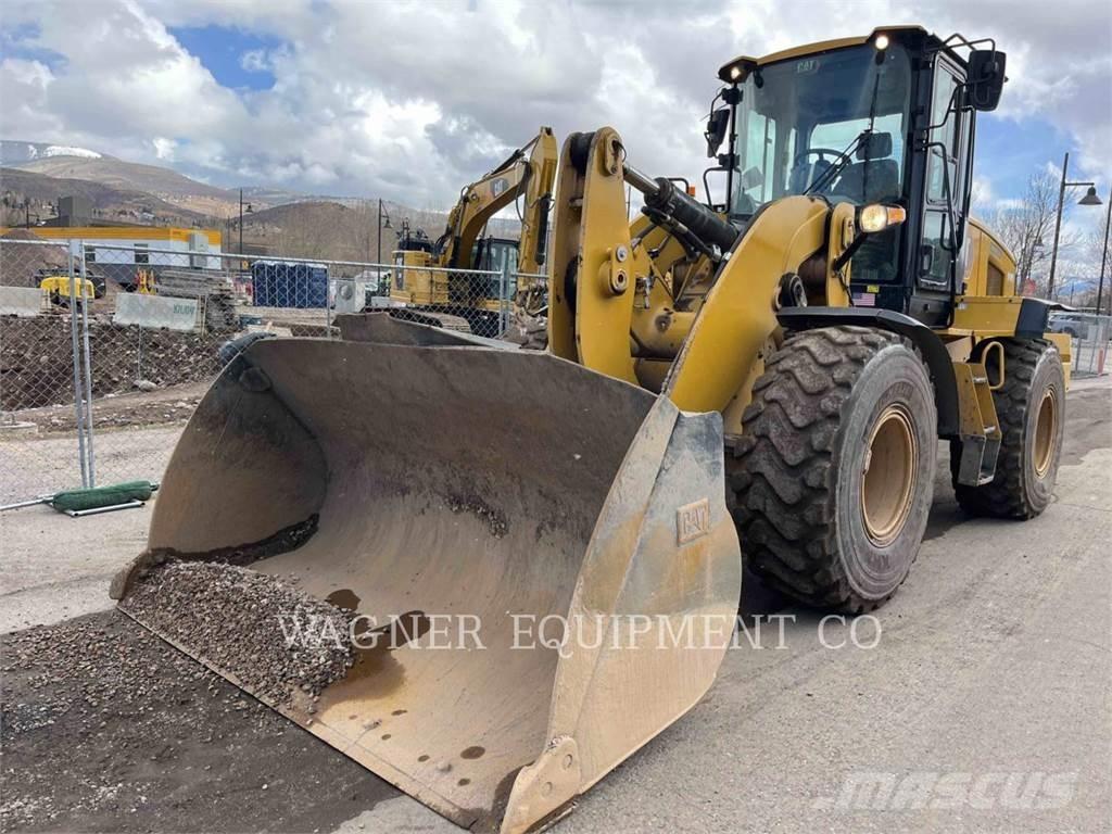 CAT 938M FC Naudoti ratiniai krautuvai