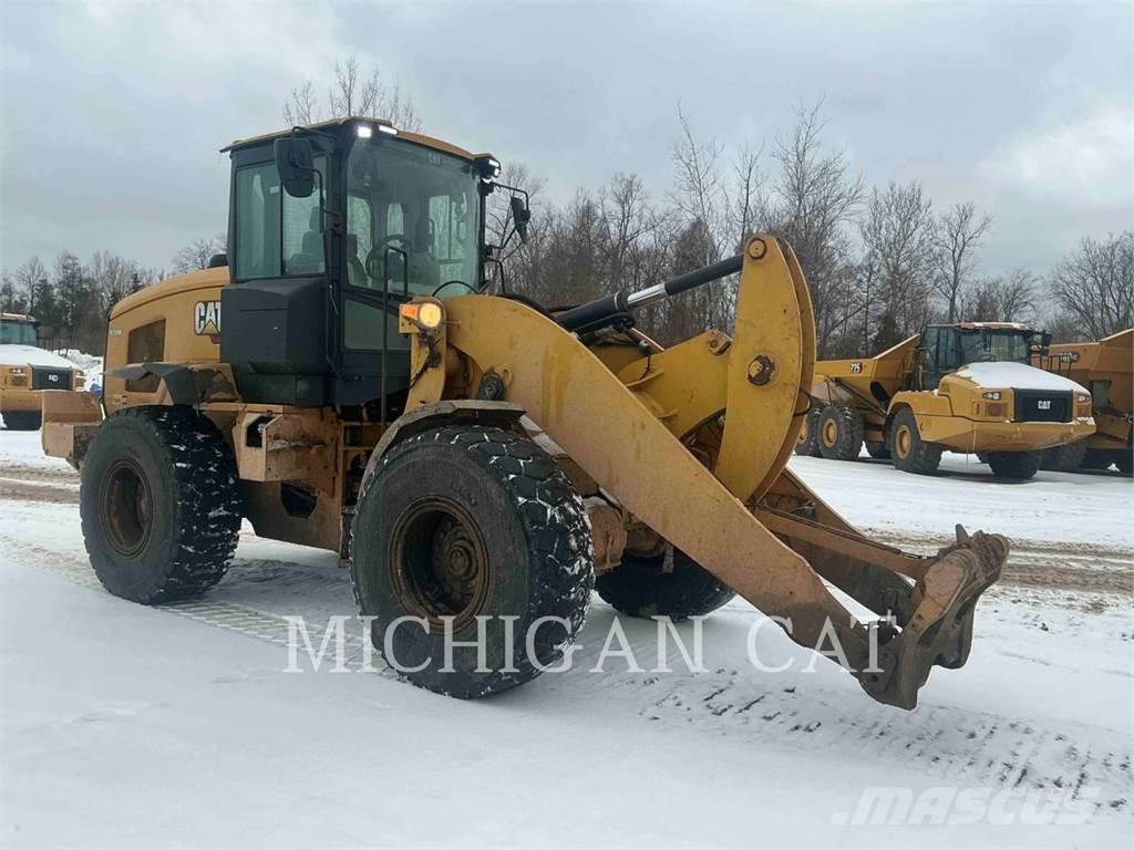 CAT 938M H3RQ Naudoti ratiniai krautuvai