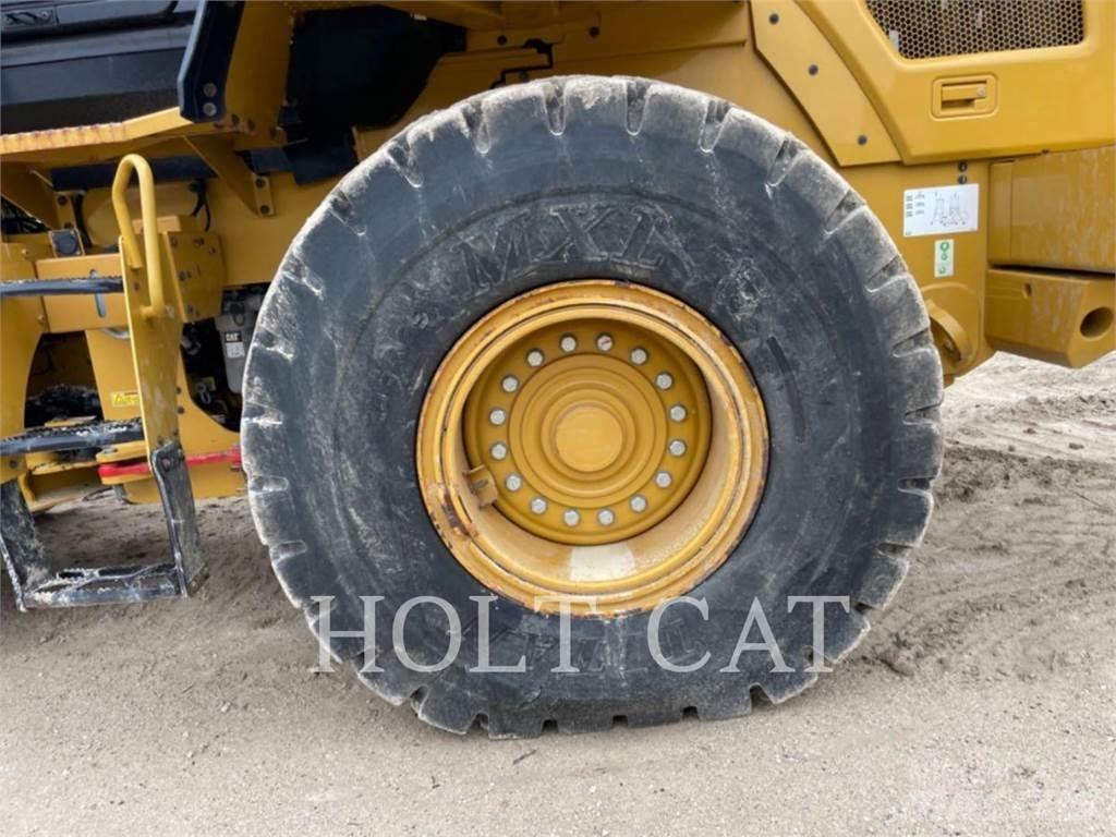 CAT 938M QC Naudoti ratiniai krautuvai